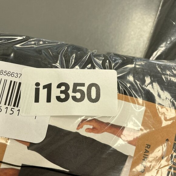 NEW Eddie Bauer Rainier 10” Tech Shorts Men’s 32 Cargo Outdoor Black i1350 - Picture 9 of 9